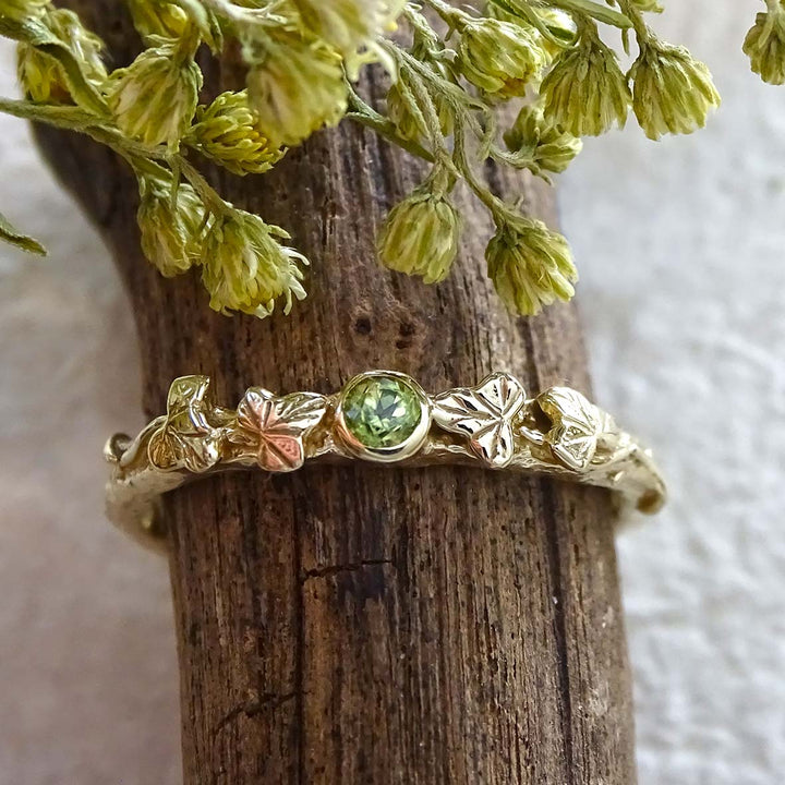 Entwining Ivy Leaves ring, 2.5mm Peridot, 9ct gold
