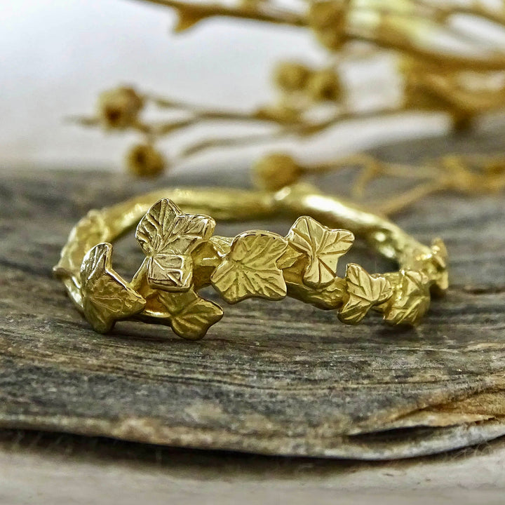 Entwining Ivy Leaves ring, 18ct yellow gold