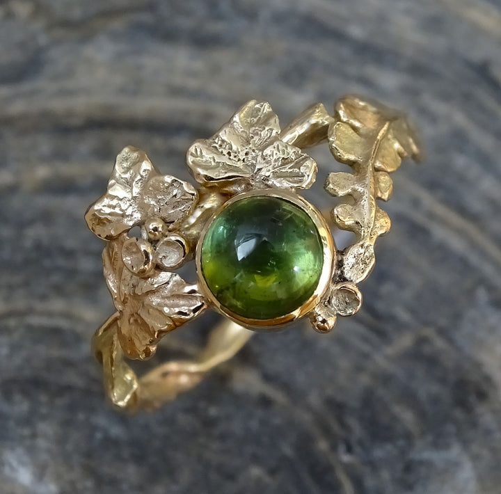Entwining Fern and Ivy Leaves ring, Green Tourmaline cabochon, 5mm, 9ct gold