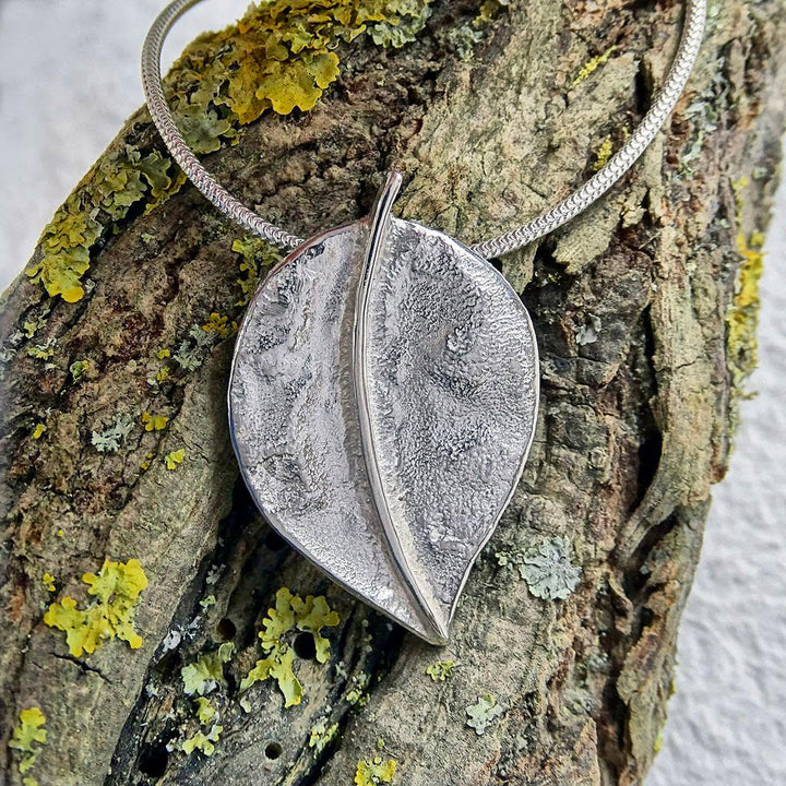 Wild Wood Leaf pendant