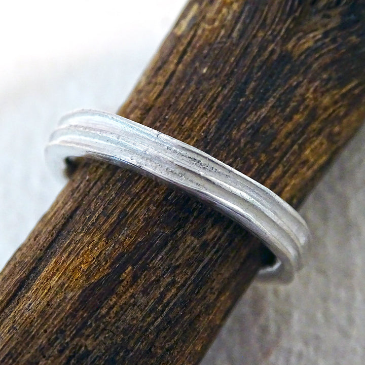 Medium Reed ring, silver