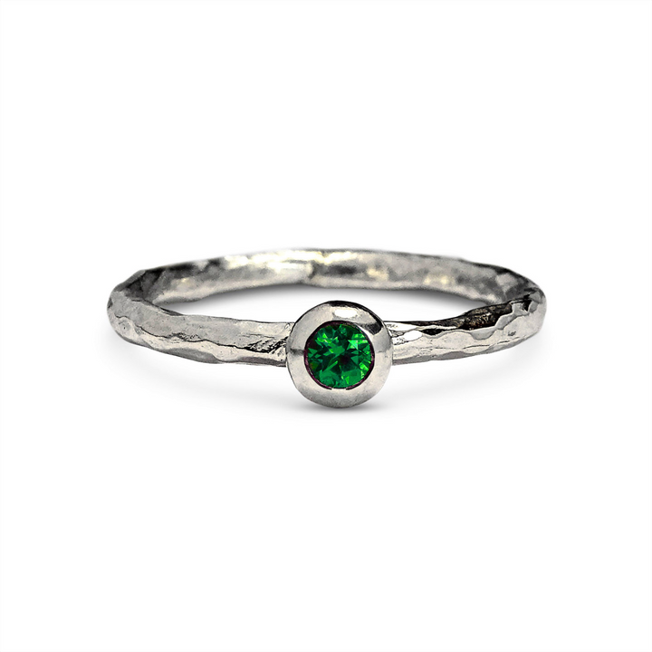 Small Pebble Ring, 2.5mm Emerald