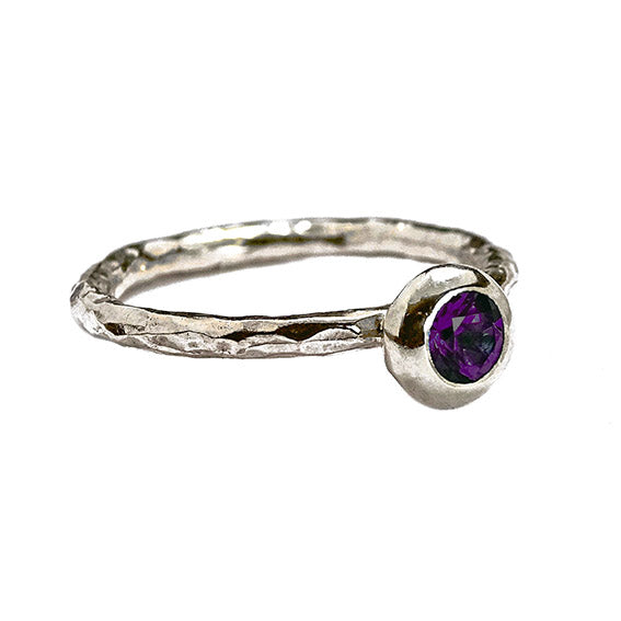 Small Pebble Ring, 2.5mm Amethyst