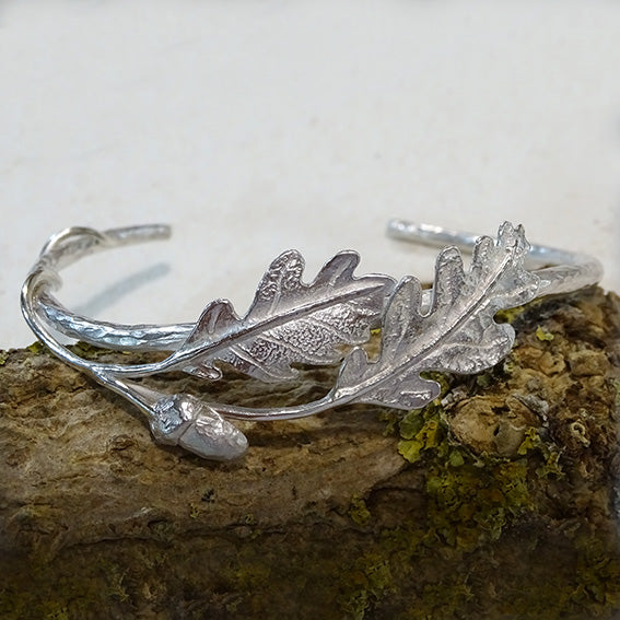 Entwining Oak Leaves and Acorn bracelet