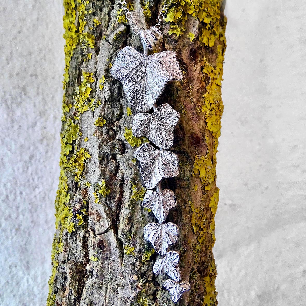 Trailing Ivy pendant