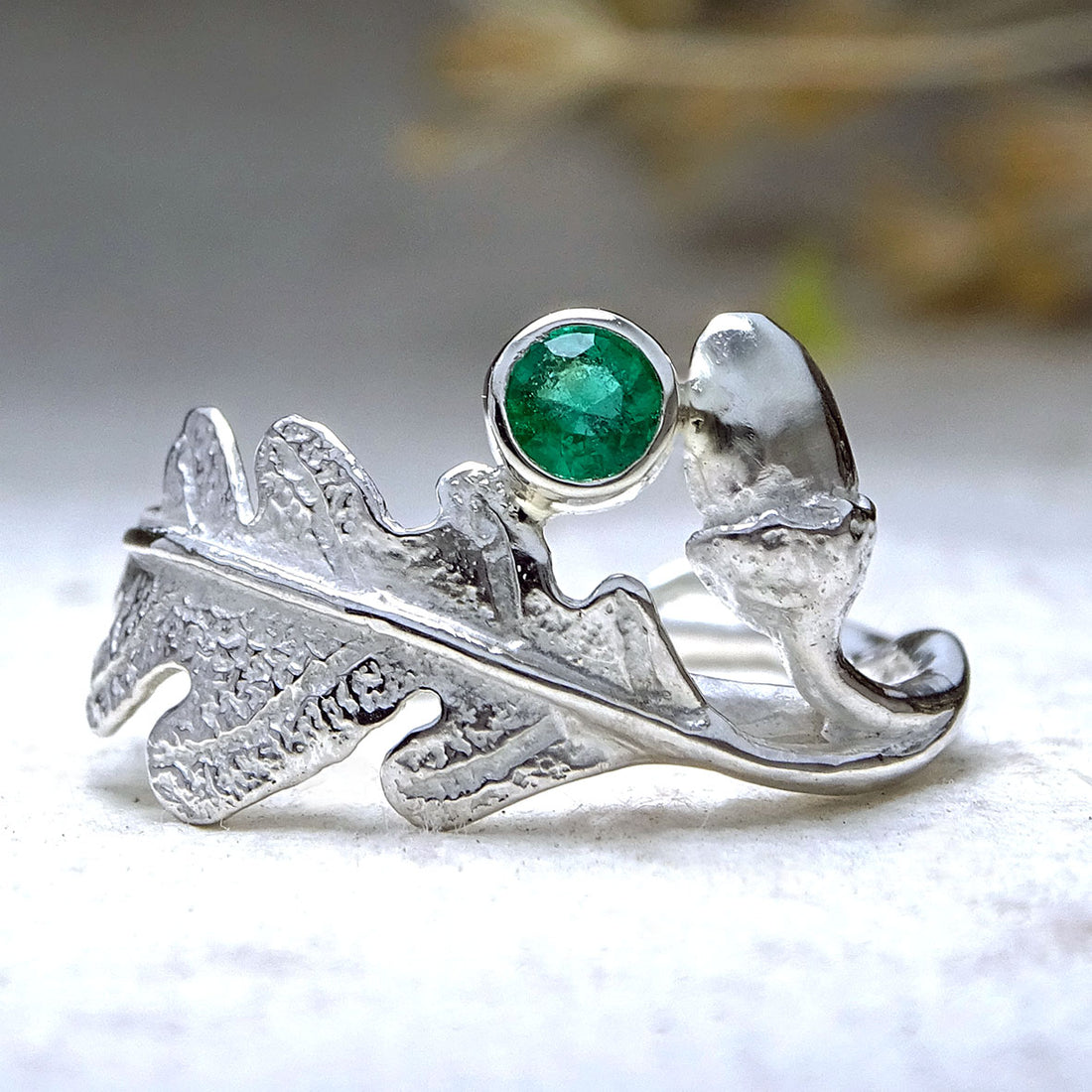 Oak Leaf and Acorn Ring, 3mm Emerald