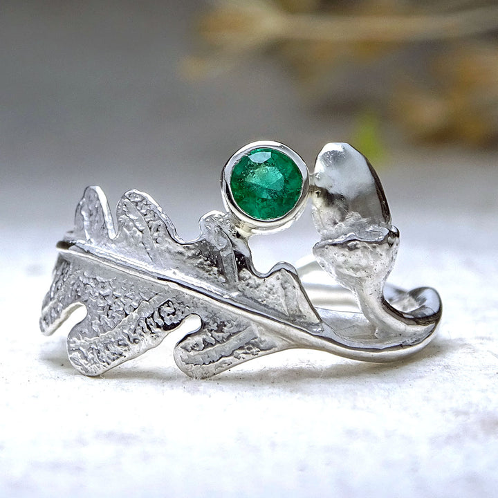 Oak Leaf and Acorn Ring, 3mm Emerald