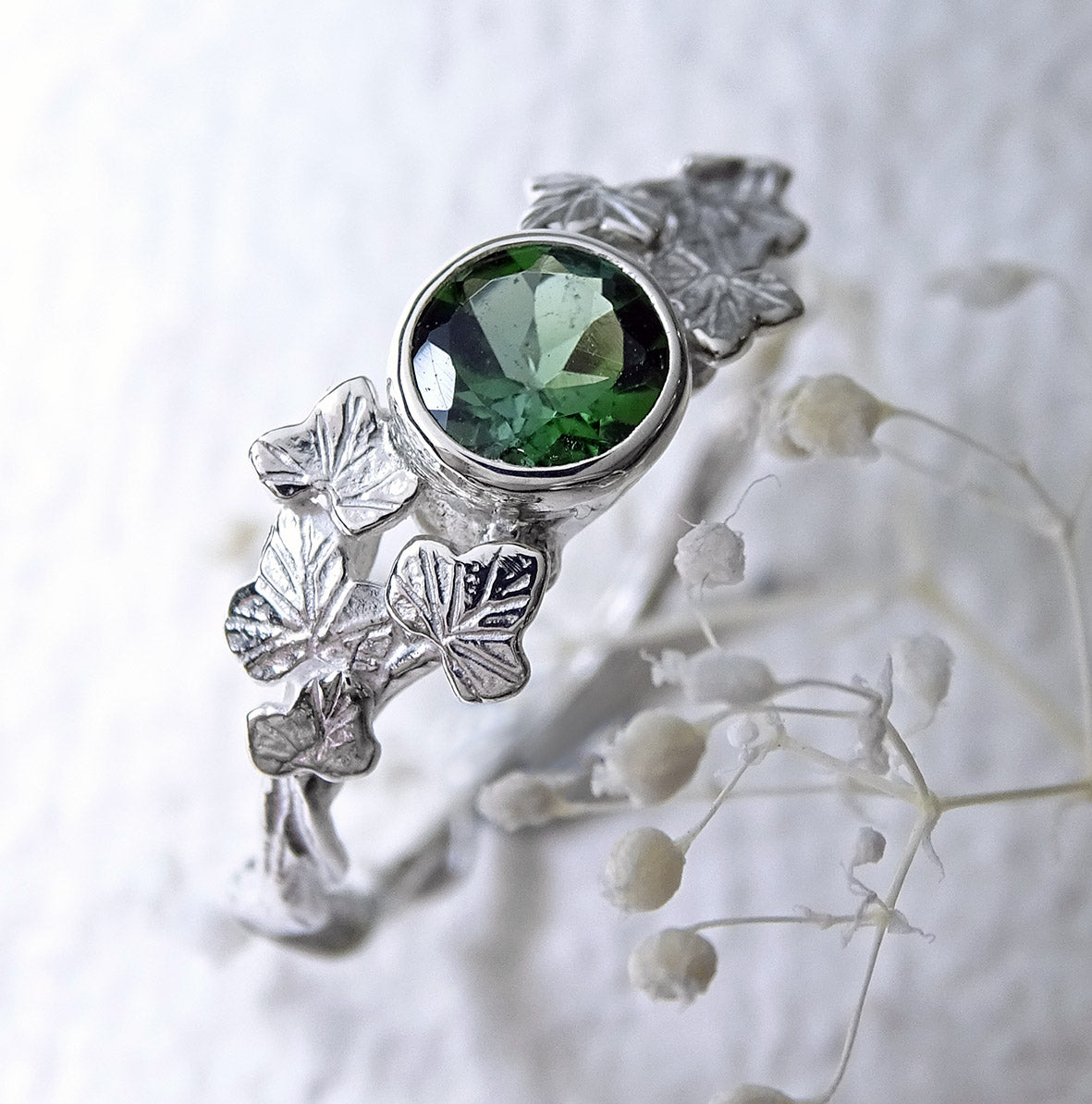 Entwining Ivy Leaves ring, 5mm Green Tourmaline