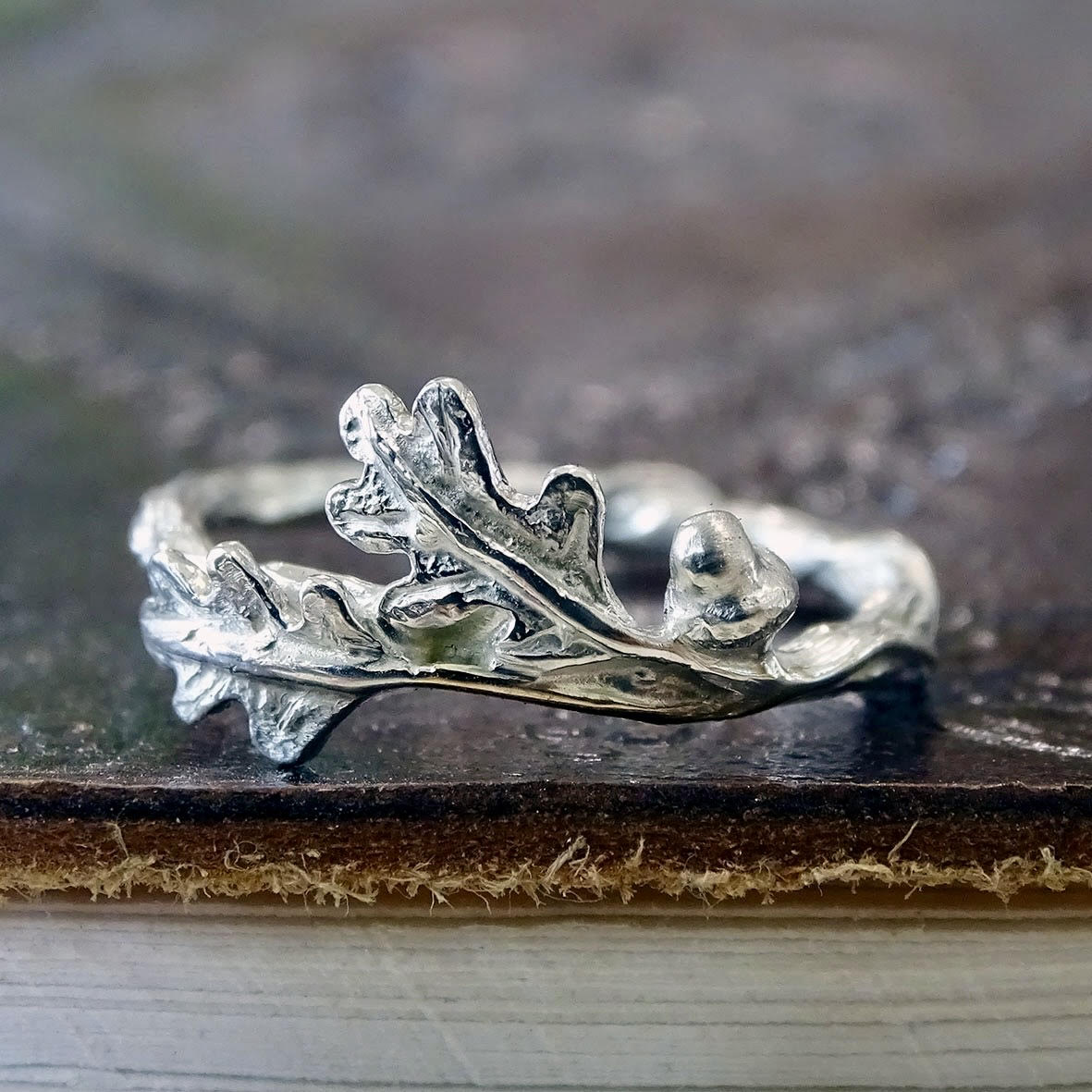 Oak Leaves and Acorn ring