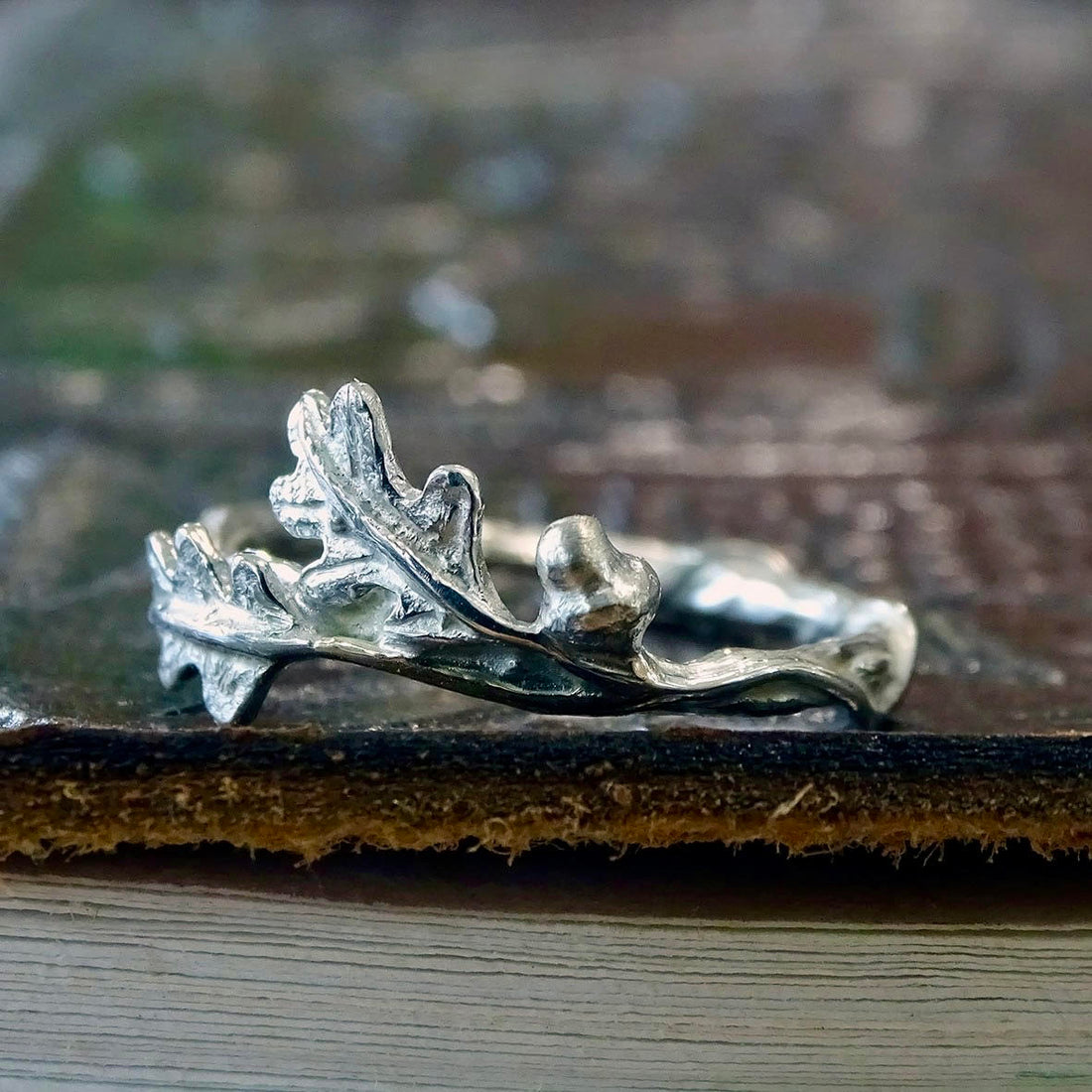 Oak Leaves and Acorn ring