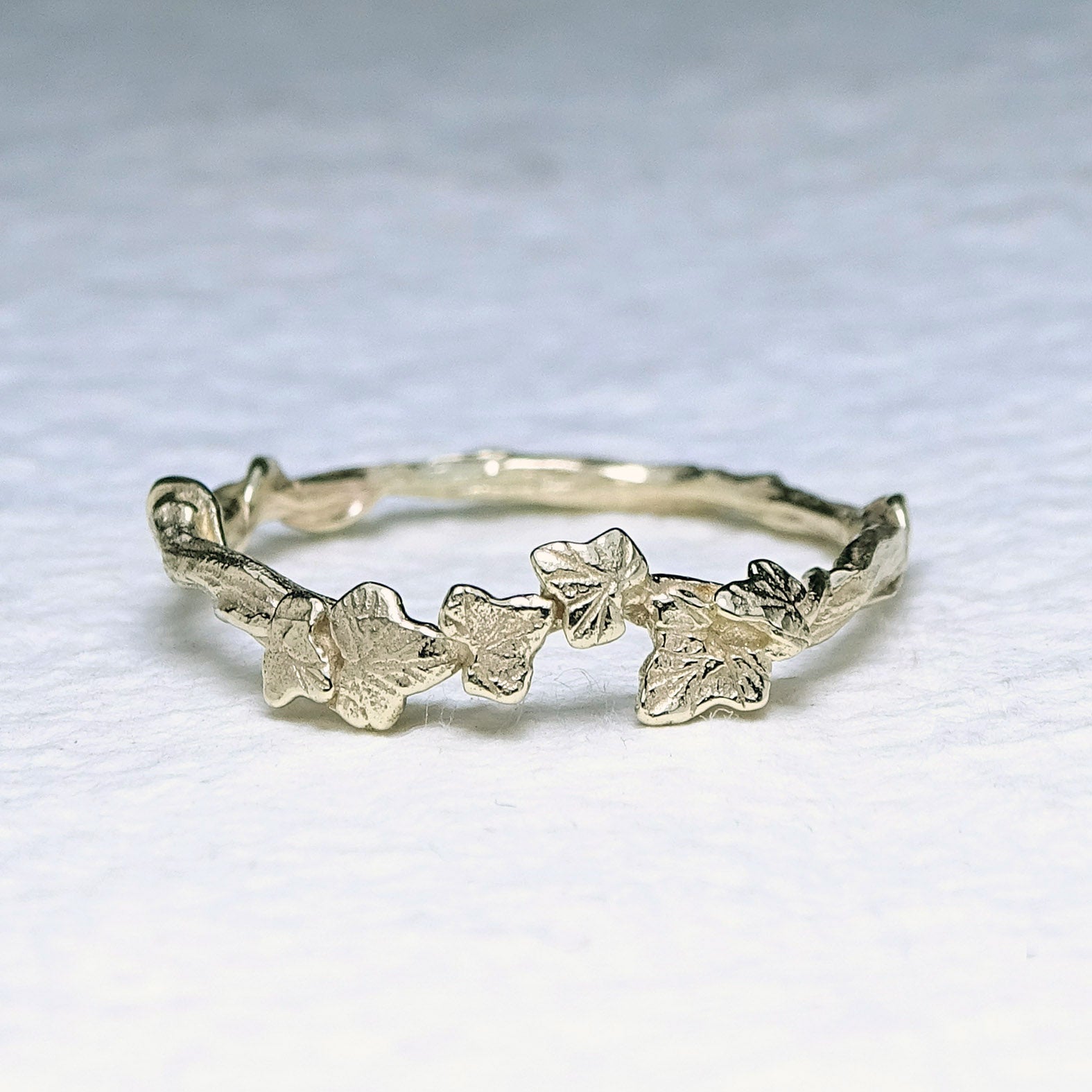 Entwining Ivy Leaves delicate ring