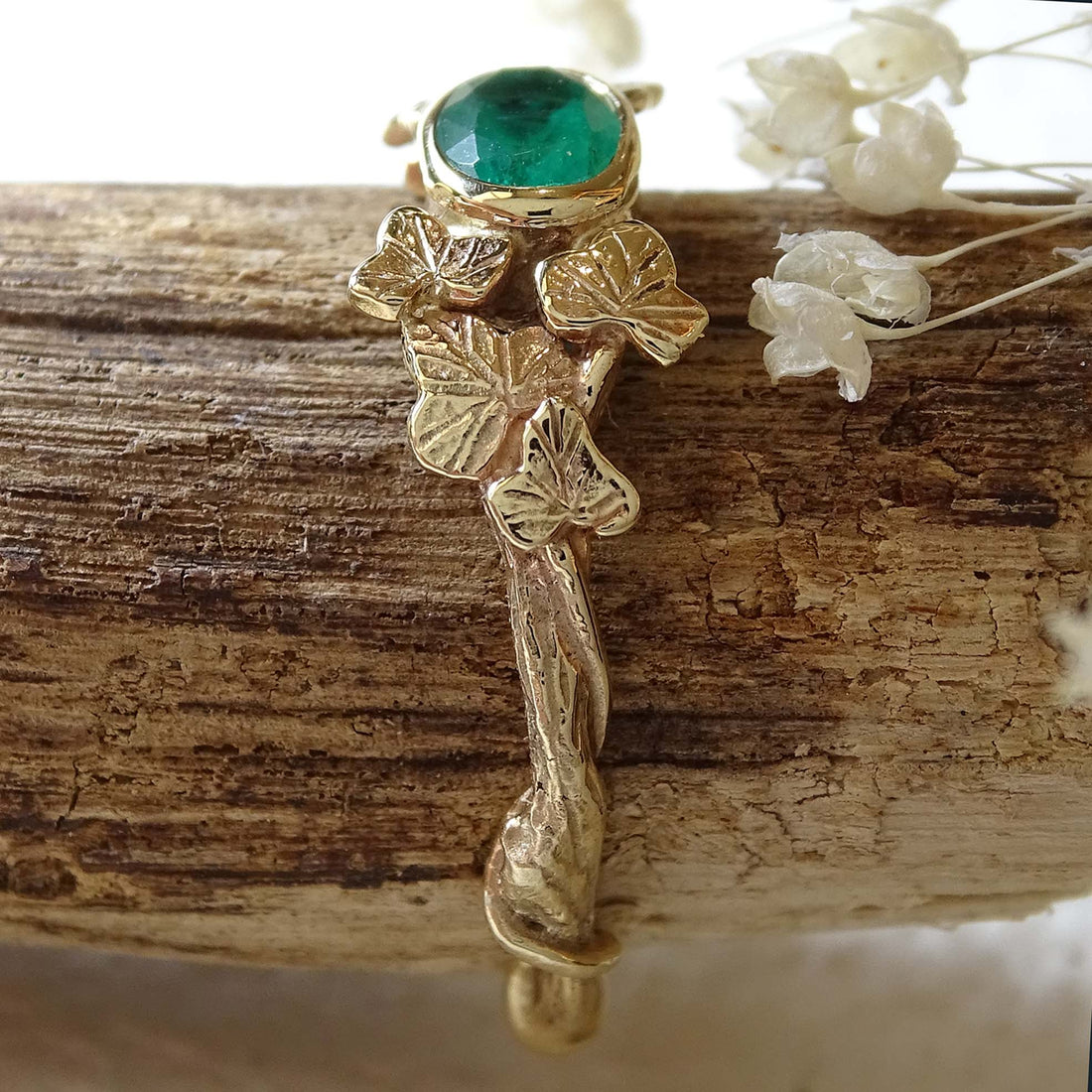 Entwining Ivy Leaves ring, 6mm x 4mm Emerald, 9ct yellow gold