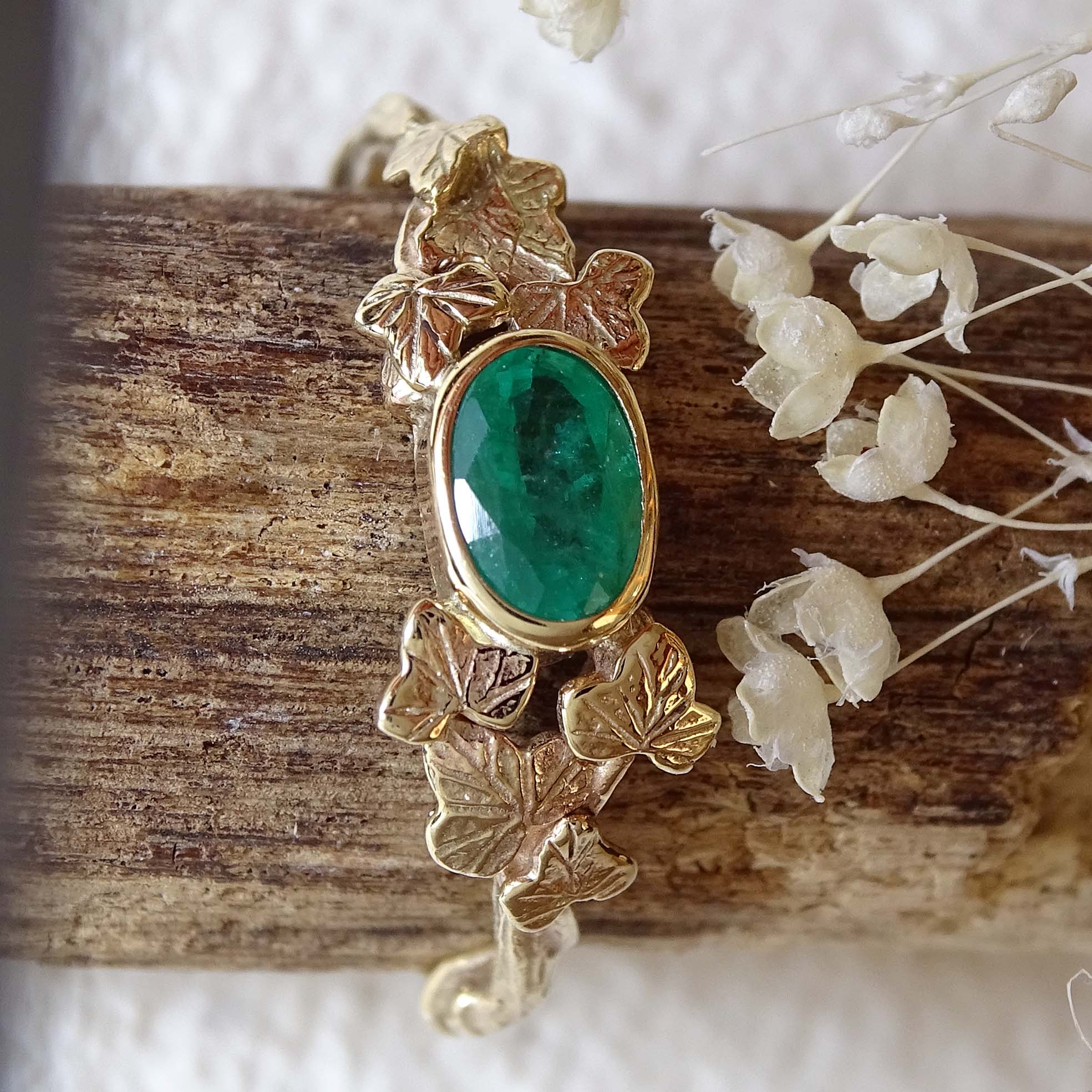 Entwining Ivy Leaves ring, 6mm x 4mm Emerald, 9ct yellow gold