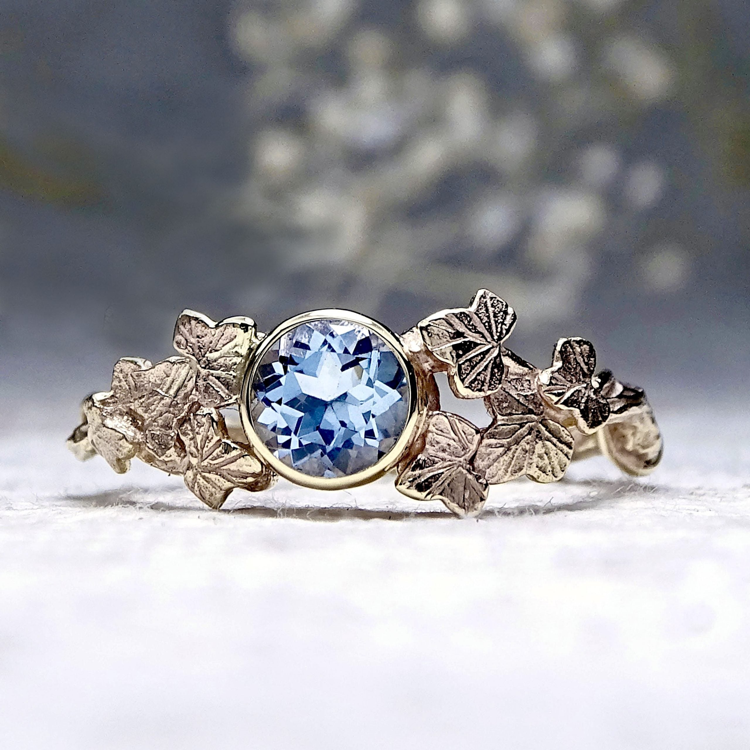 Entwining Ivy Leaves ring, Aquamarine, 5mm, 9ct gold
