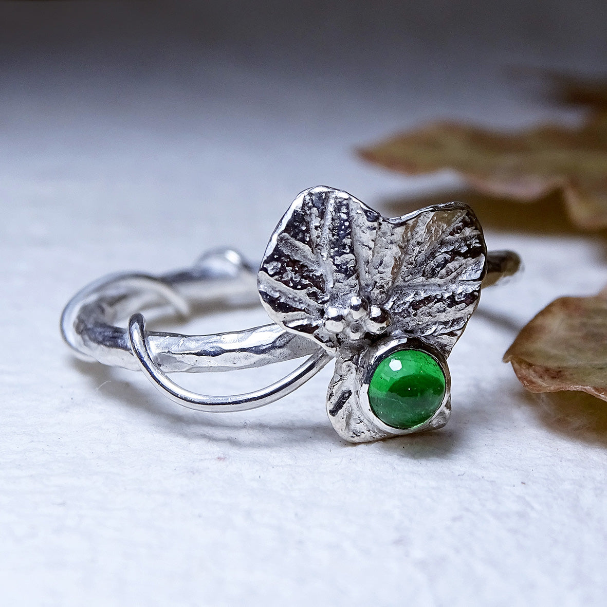 Ivy Leaf ring, 4mm Tsavorite, Sterling silver