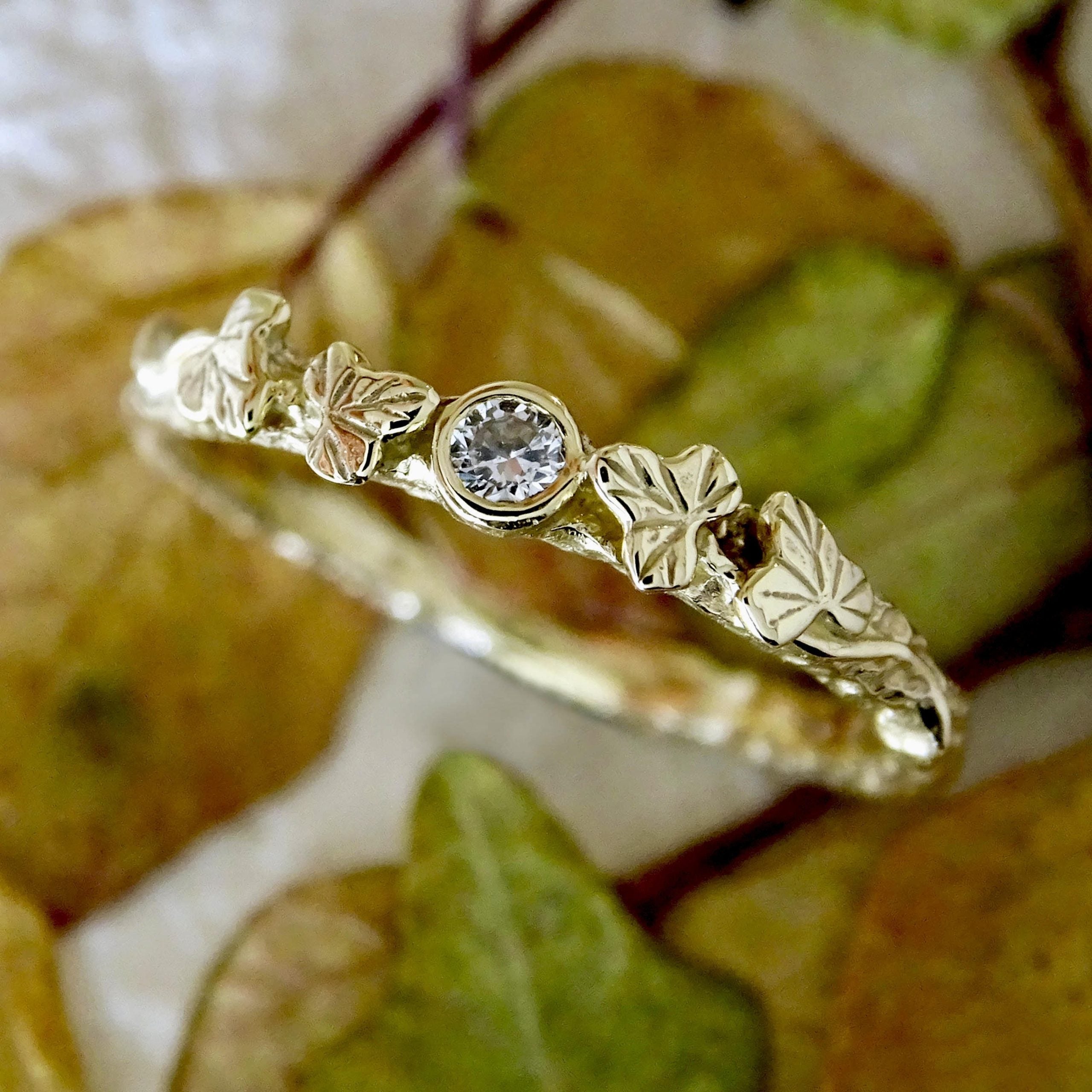 Entwining Ivy Leaves ring, 2.5mm Diamond, 9ct yellow gold