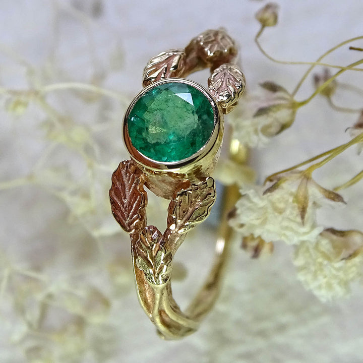 Entwining Leaves ring, 5mm Emerald, 9ct yellow gold