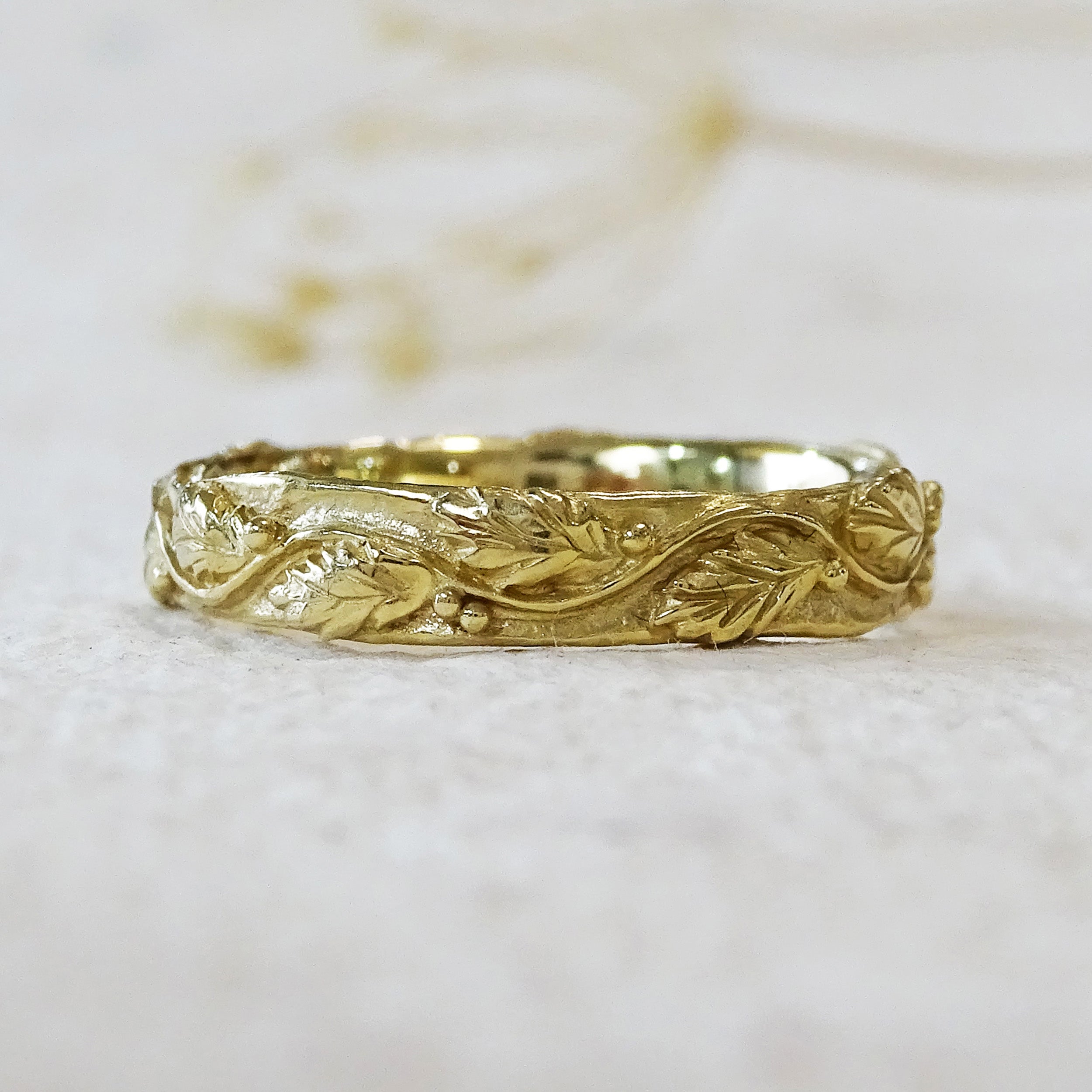 Entwining Leaves Eternity ring, medium