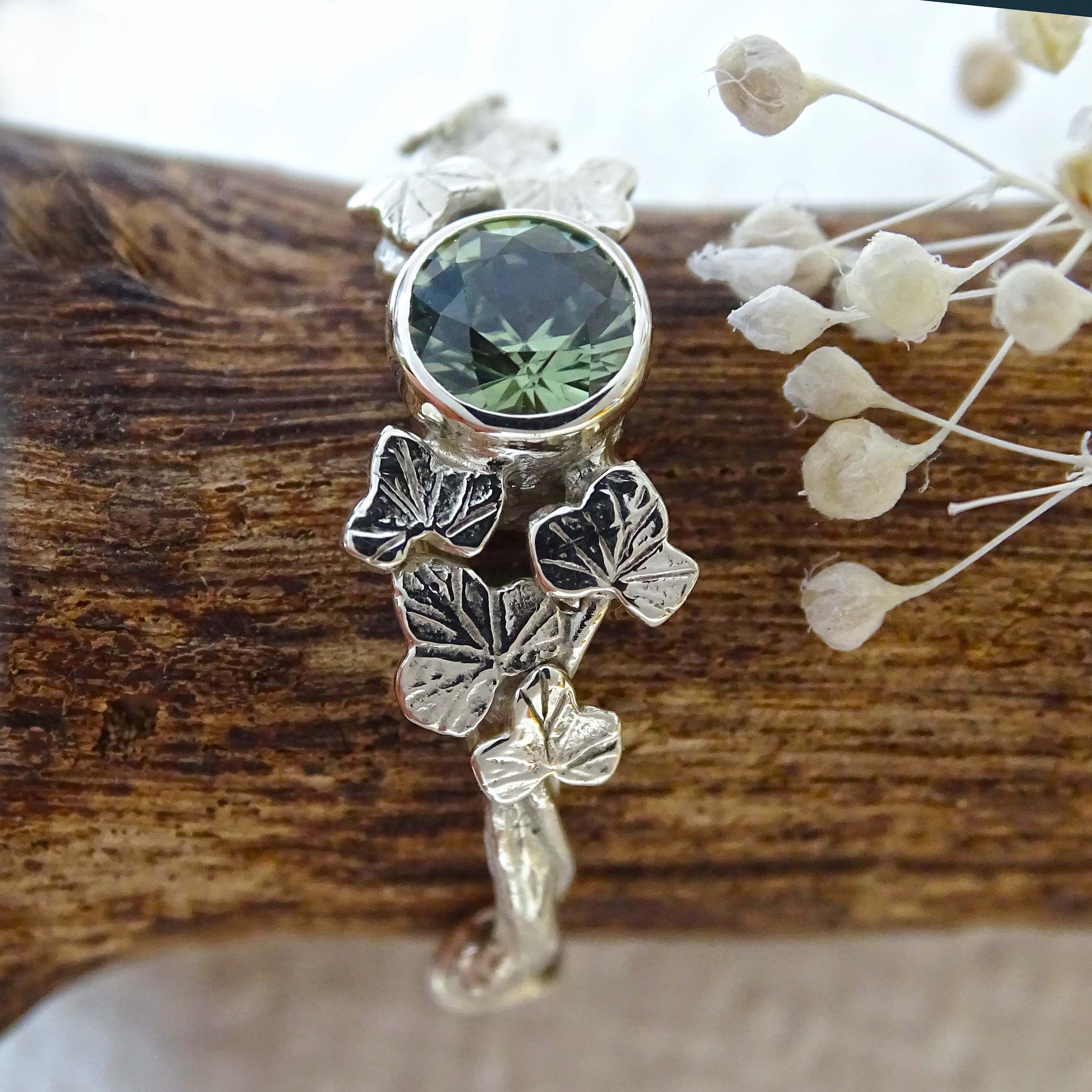 Entwining Ivy Leaves ring, 9ct white gold, 5mm Green Sapphire