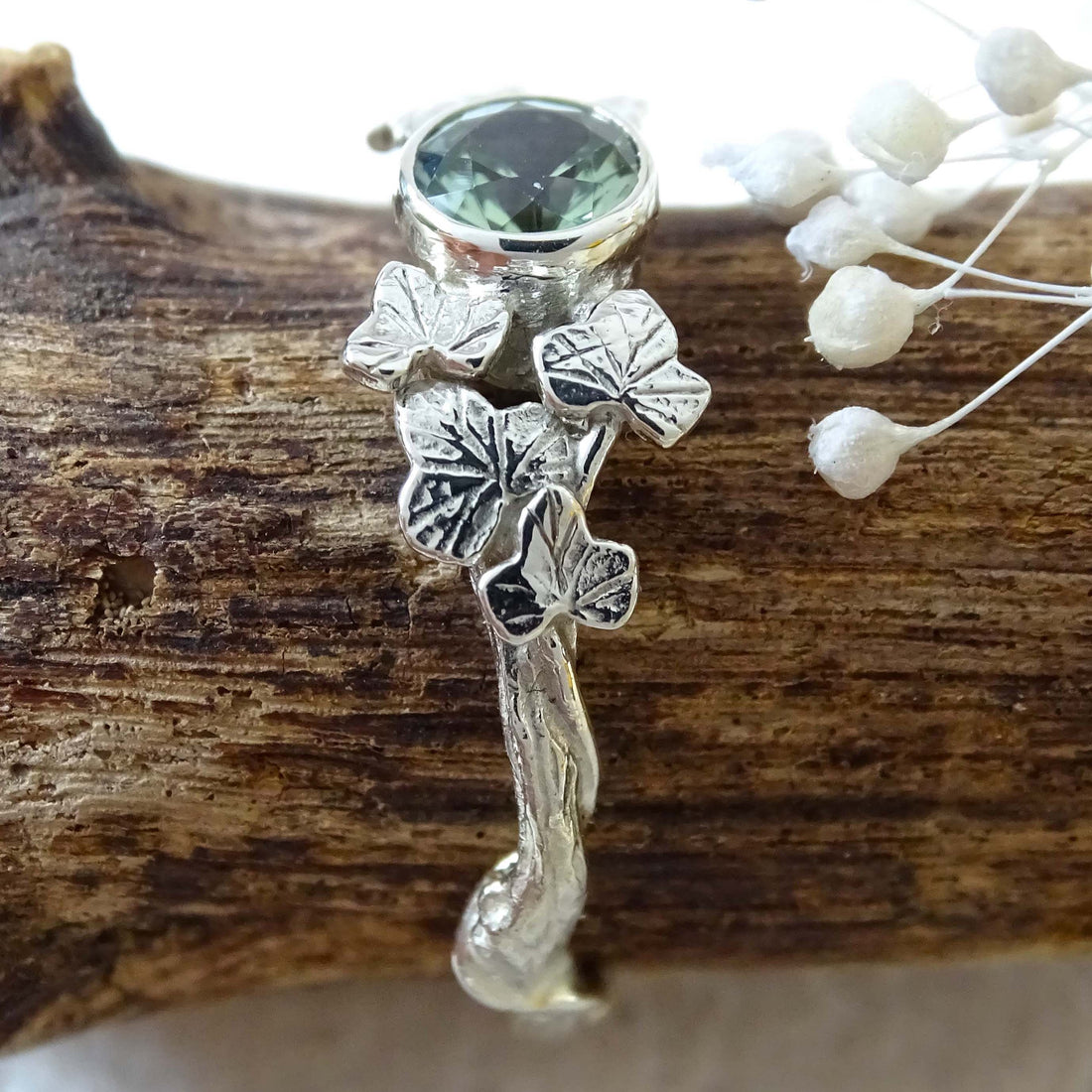 Entwining Ivy Leaves ring, 9ct white gold, 5mm Green Sapphire
