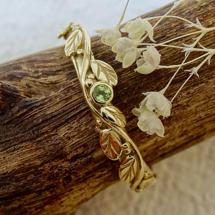 Entwining Leaves ring, 1.90mm Peridot, 9ct yellow gold