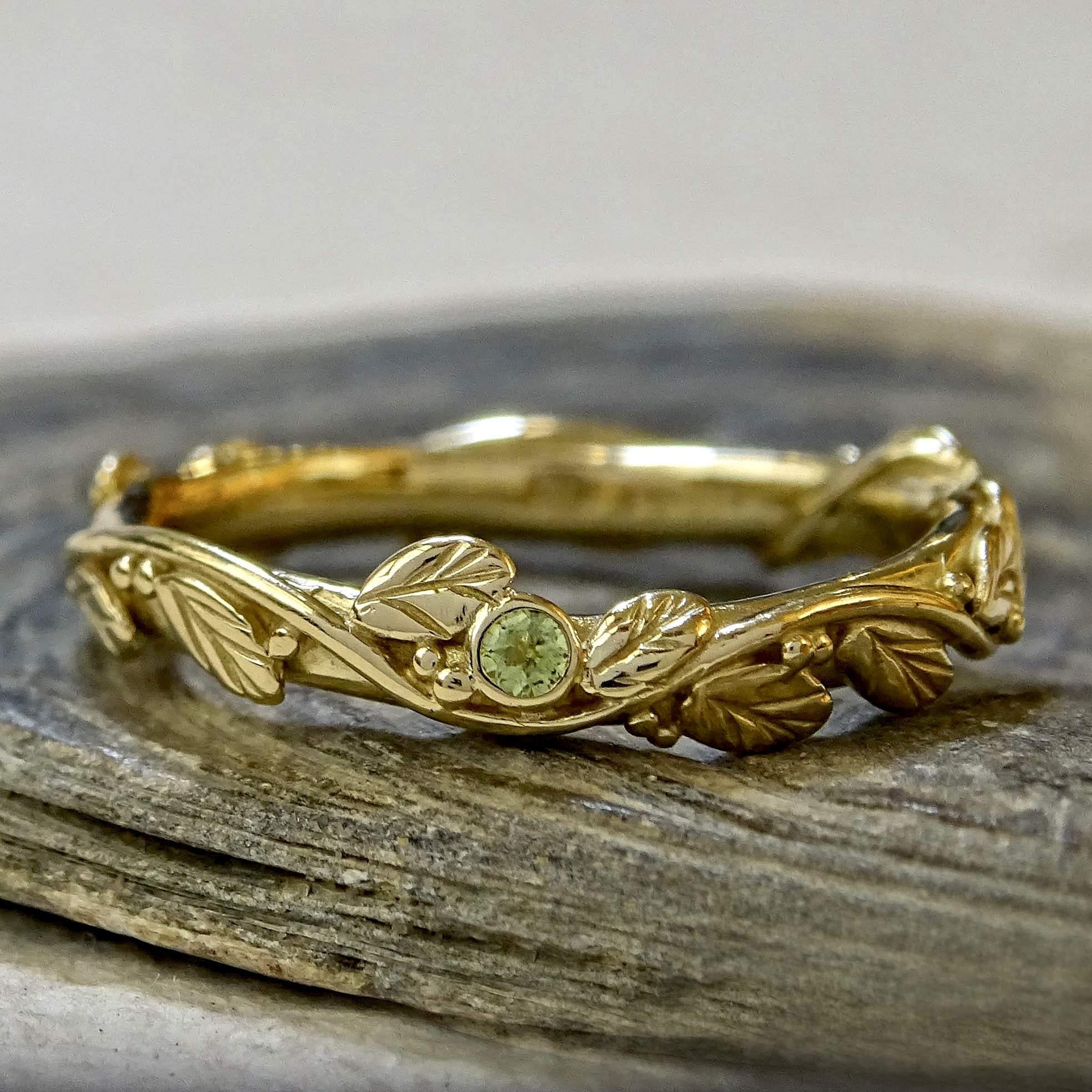 Entwining Leaves ring, 1.90mm Peridot, 9ct yellow gold