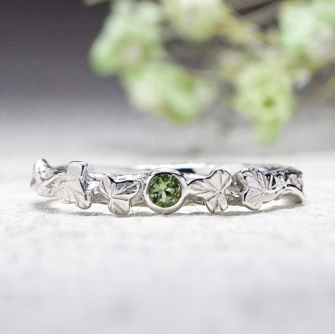 Entwining Ivy Leaves ring, Green Tourmaline 2.5mm, silver