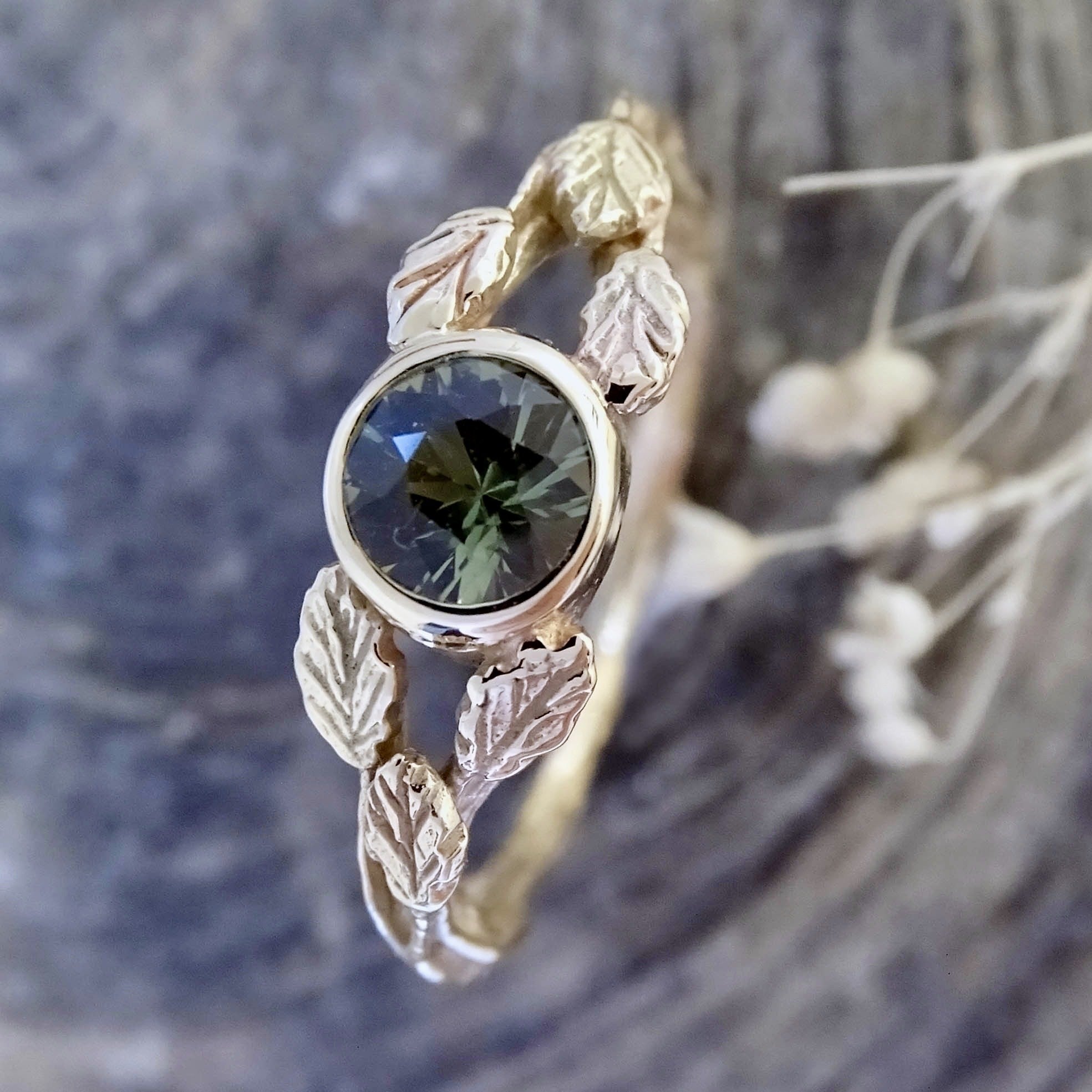 Entwining Leaves ring, 5mm Green Sapphire, 9ct yellow gold