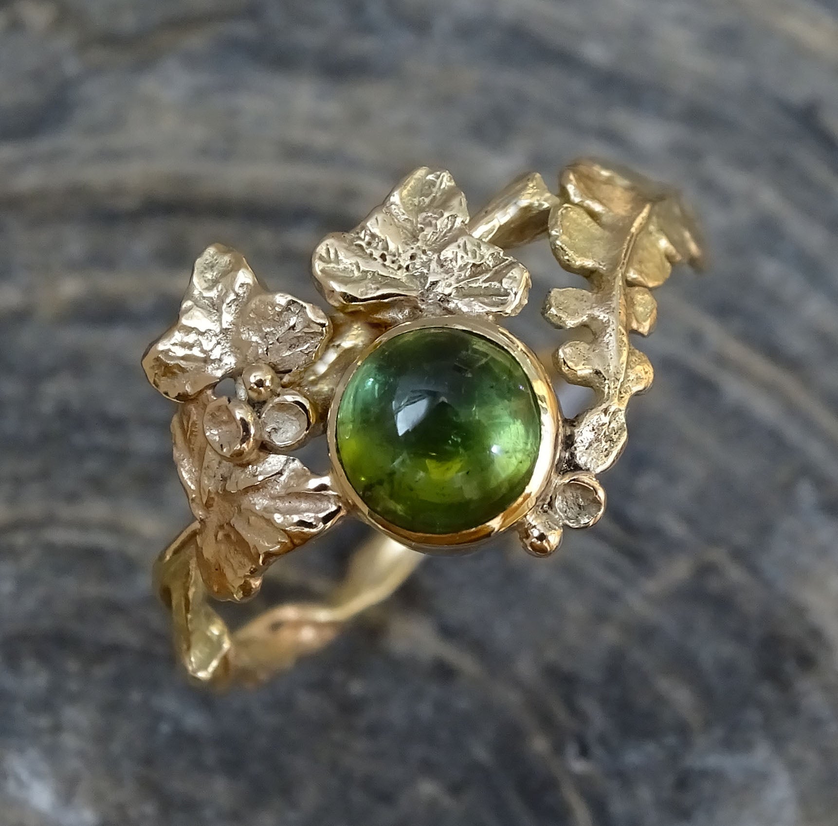 Entwining Fern and Ivy Leaves ring, Green Tourmaline cabochon, 5mm, 9ct gold
