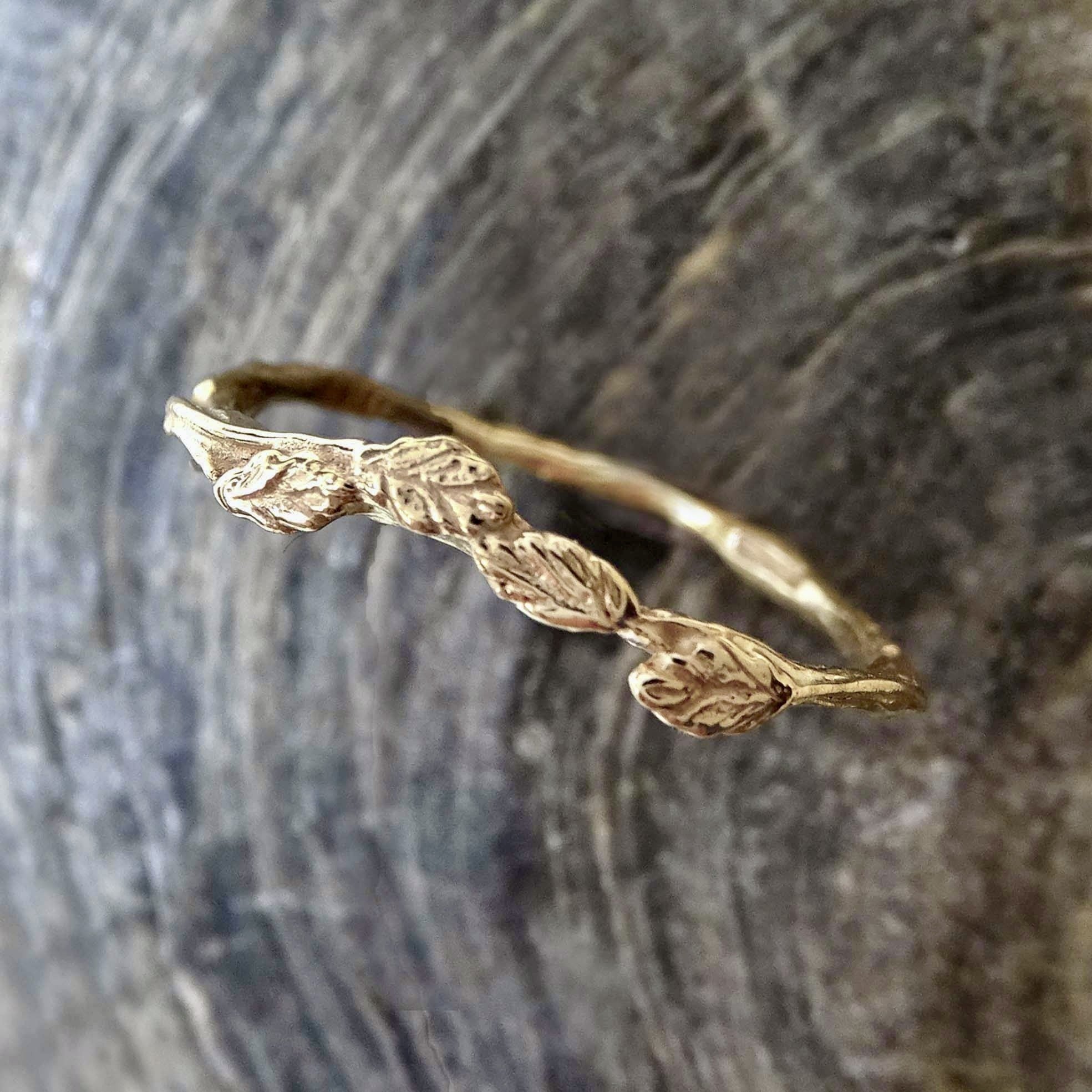 Forest Leaves ring, 14ct yellow gold