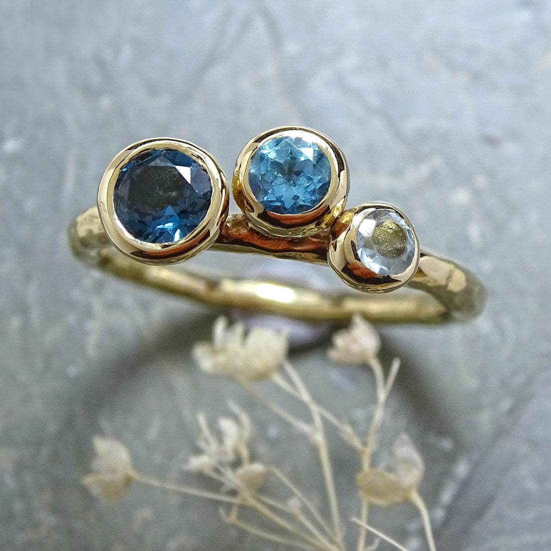 Pebble Cluster ring, 9ct gold, London, Swiss and Sky Blue Topaz
