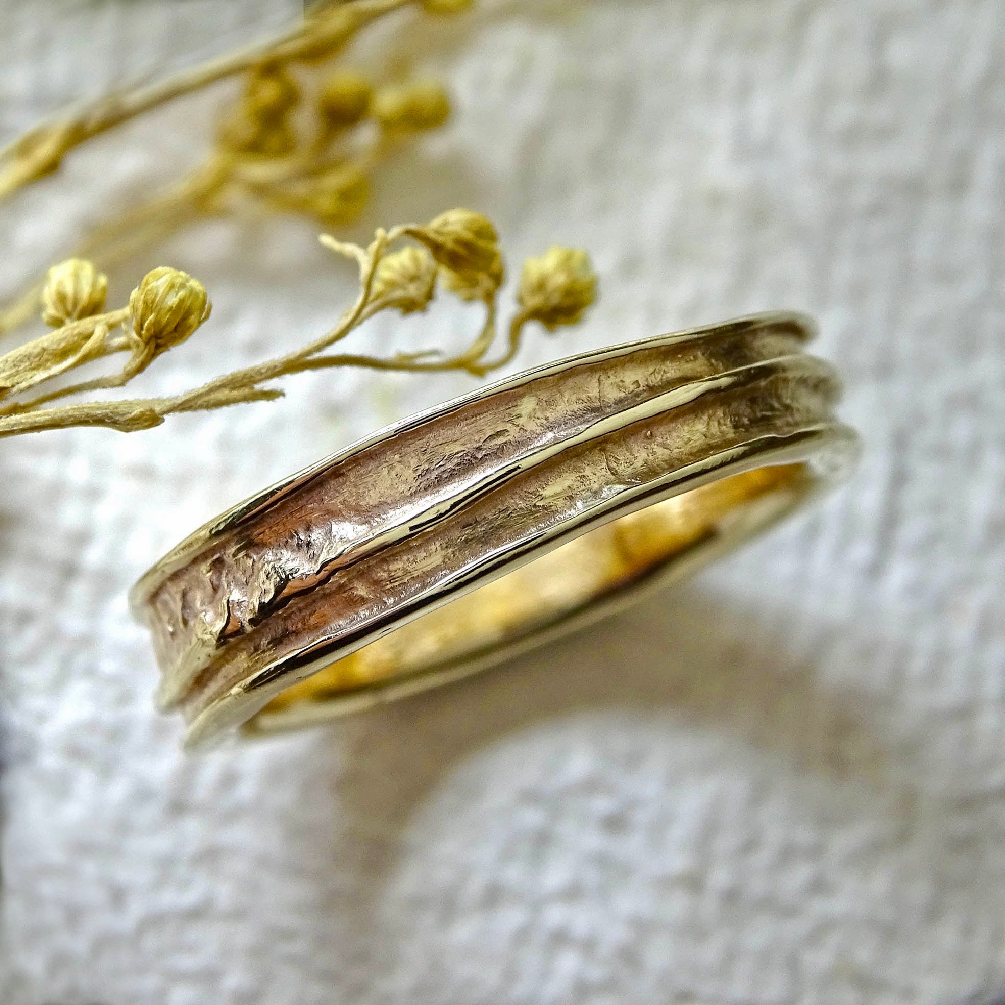 Wide Reed ring, 9ct yellow gold