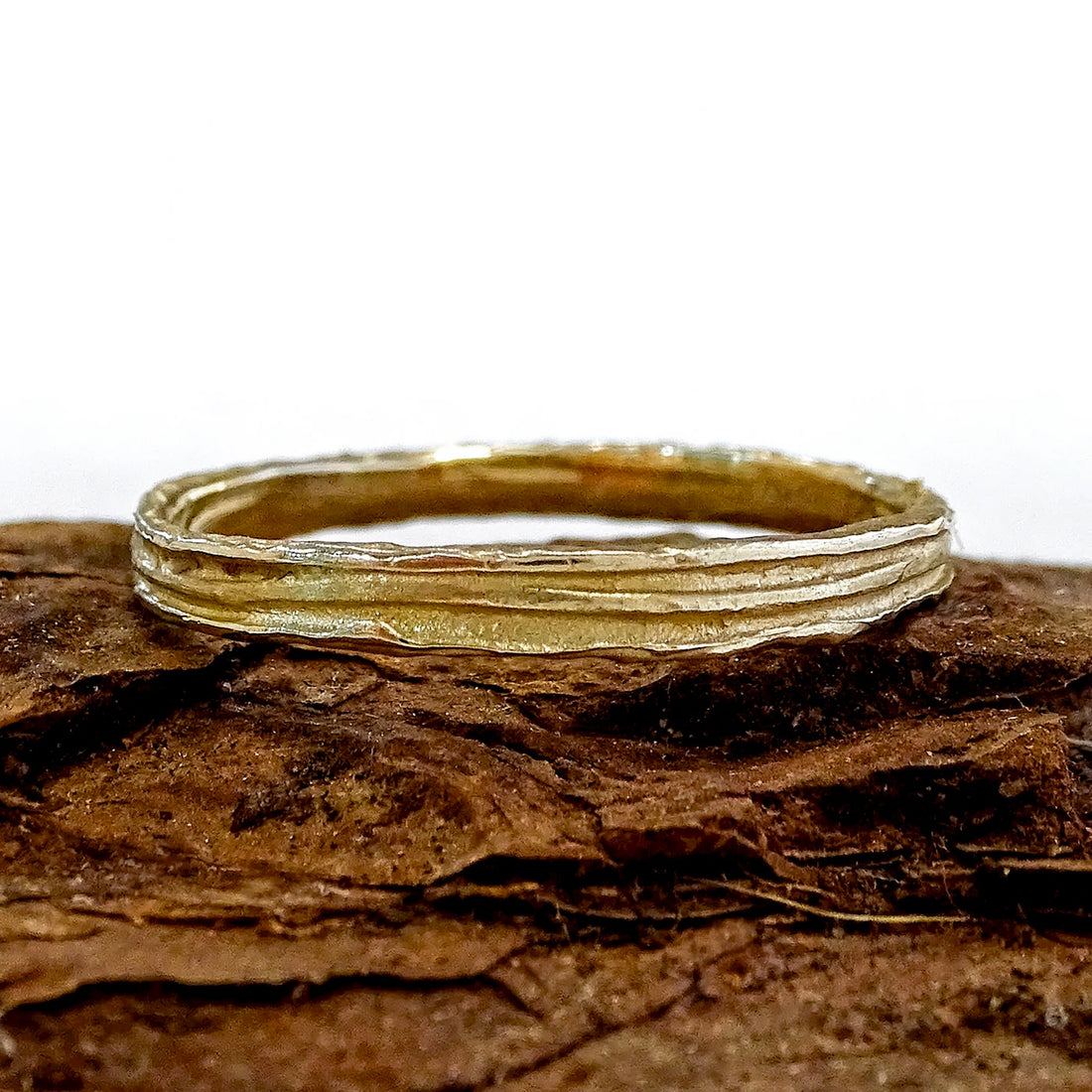 Narrow Reed ring, 9ct yellow gold