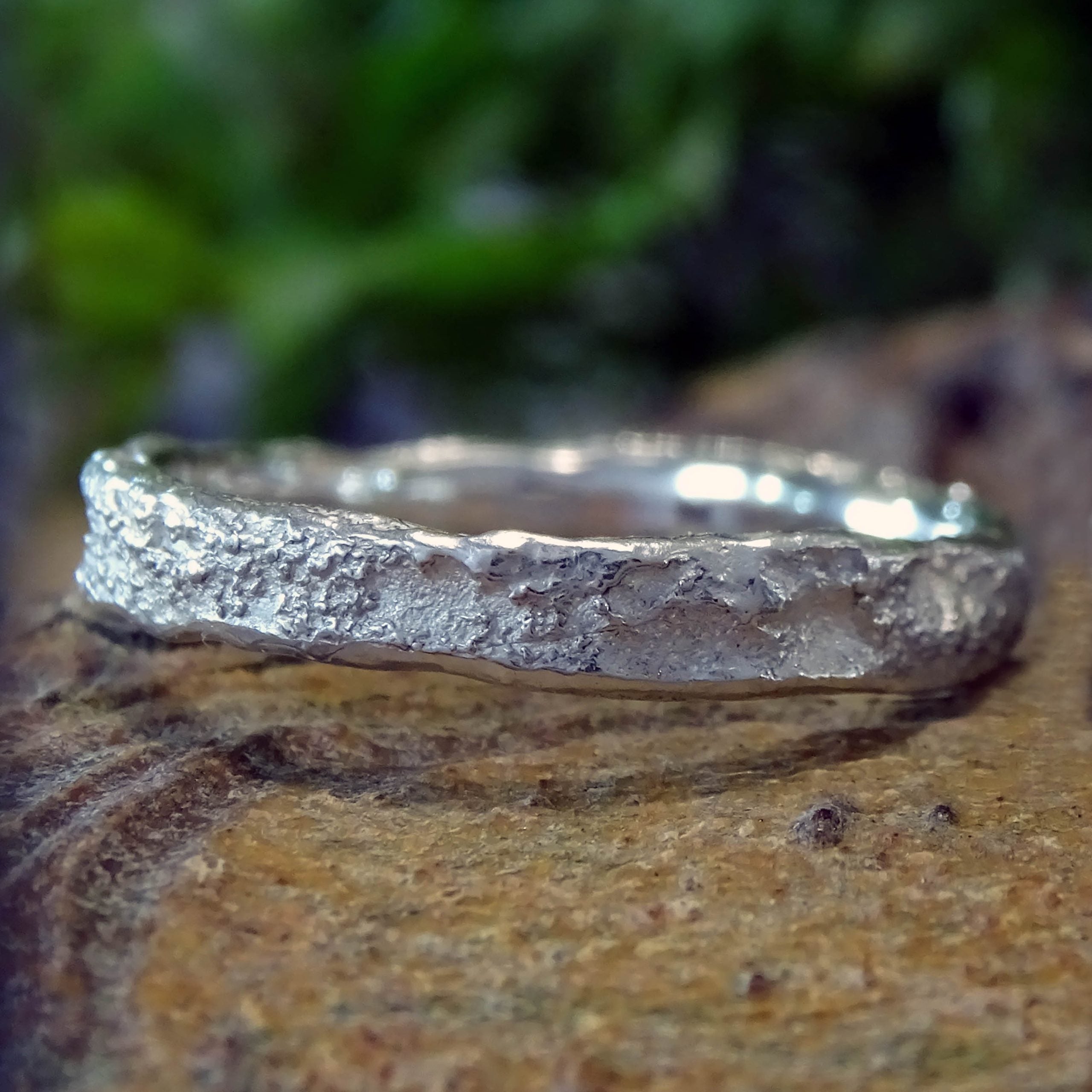 Bark ring, 3mm - 4mm wide, silver