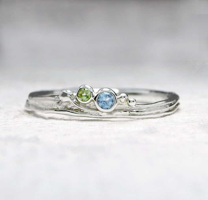 Teeny Weeny Tendril ring, 9ct white gold, 2.5mm Aquamarine, 2mm Peridot
