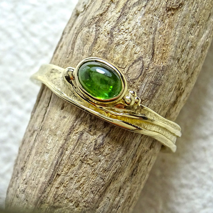 Wild Wood Narrow Tendril ring, 6mm x 4mm Green Tourmaline cabochon, 9ct gold