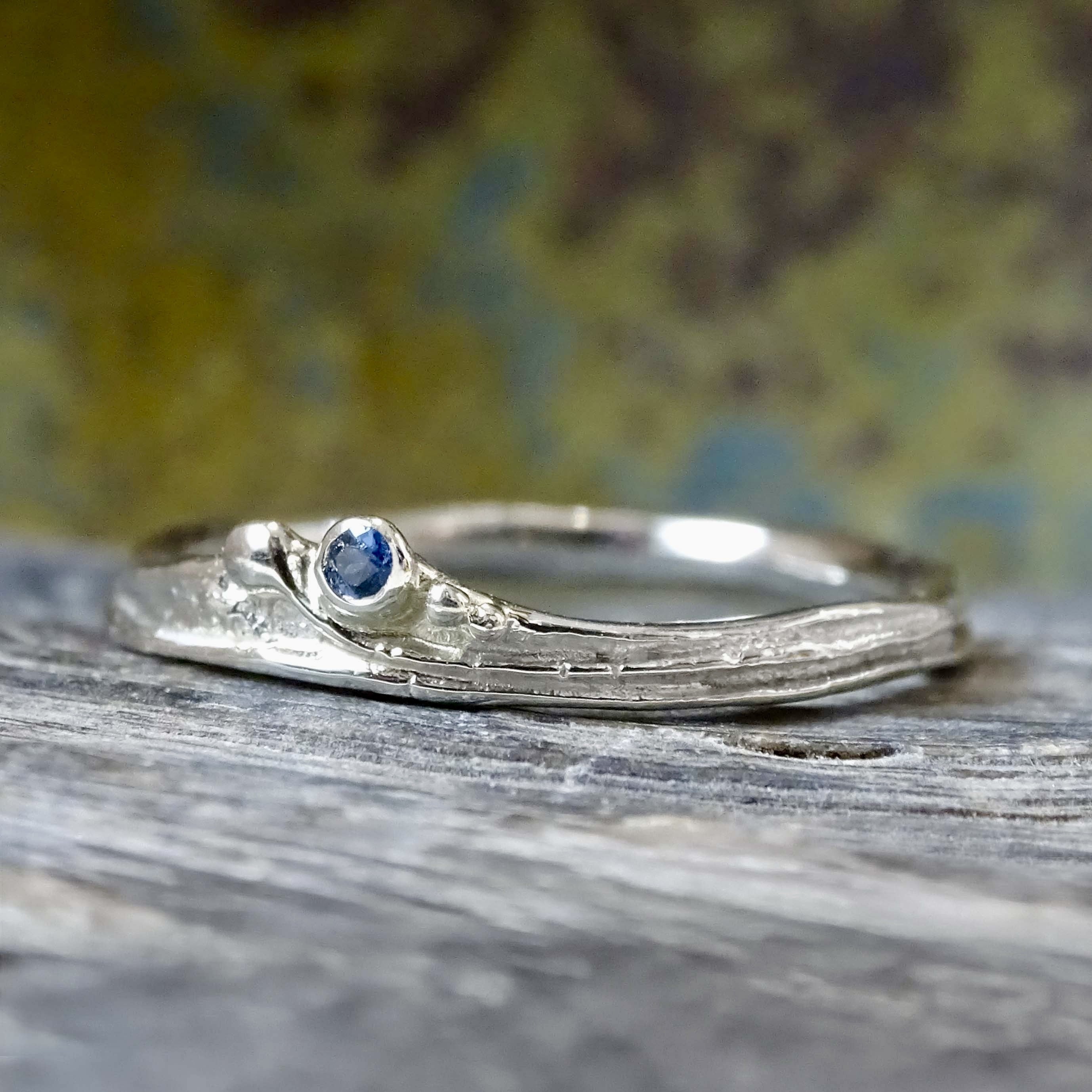 Teeny Weeny Tendril ring, 9ct white gold, 1.75mm Sri Lanka Sapphire