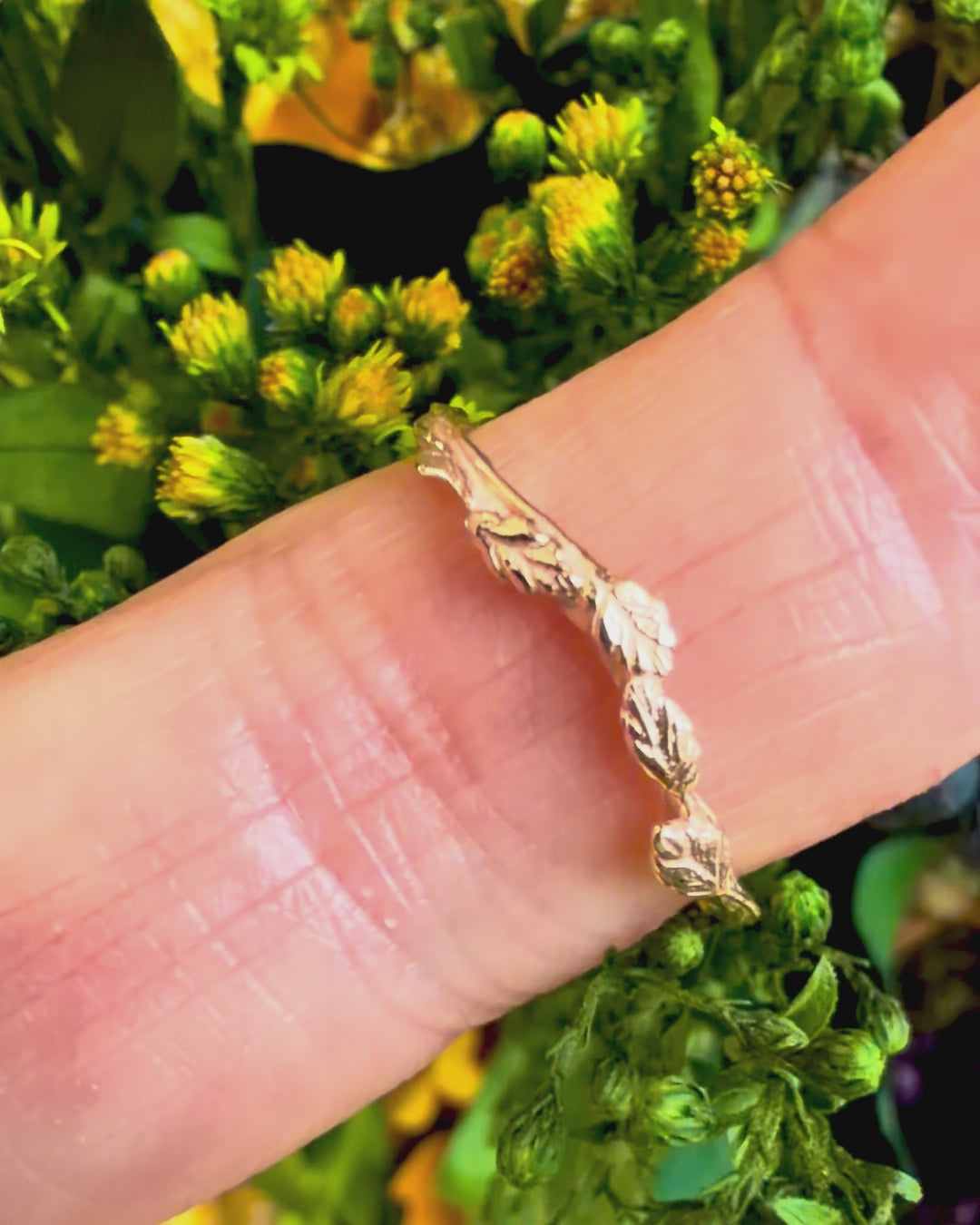 Forest Leaves ring, 14ct yellow gold