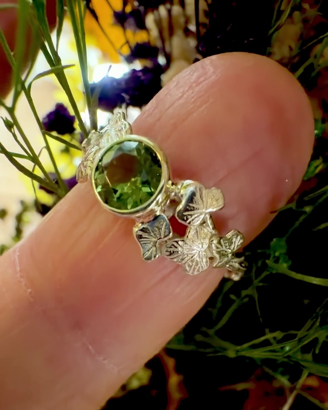 Entwining Ivy Leaves ring, 5mm Green Tourmaline, 9ct white gold